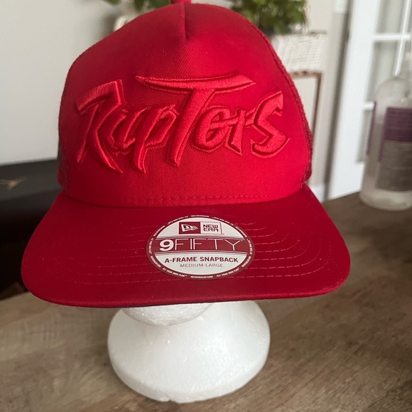 New Era Other - Raptors Mesh Snap back hat